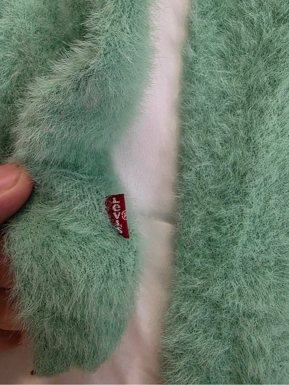 Levi’s Women’s Green Fuzzy Long Sleeve Sz S. A-3
